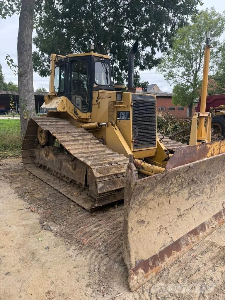 CAT D5H Buldožeri guseničari