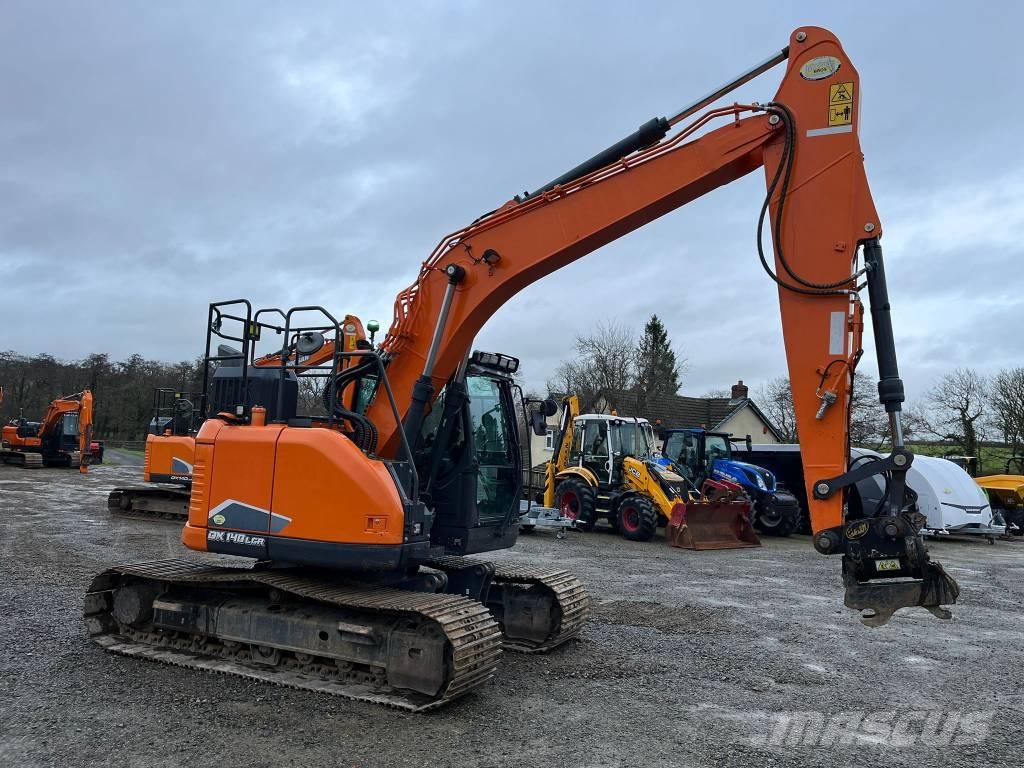 Doosan DX140LCR-7 Bageri guseničari