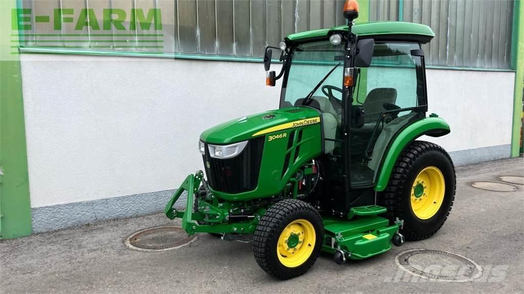 John Deere 3046R Traktori