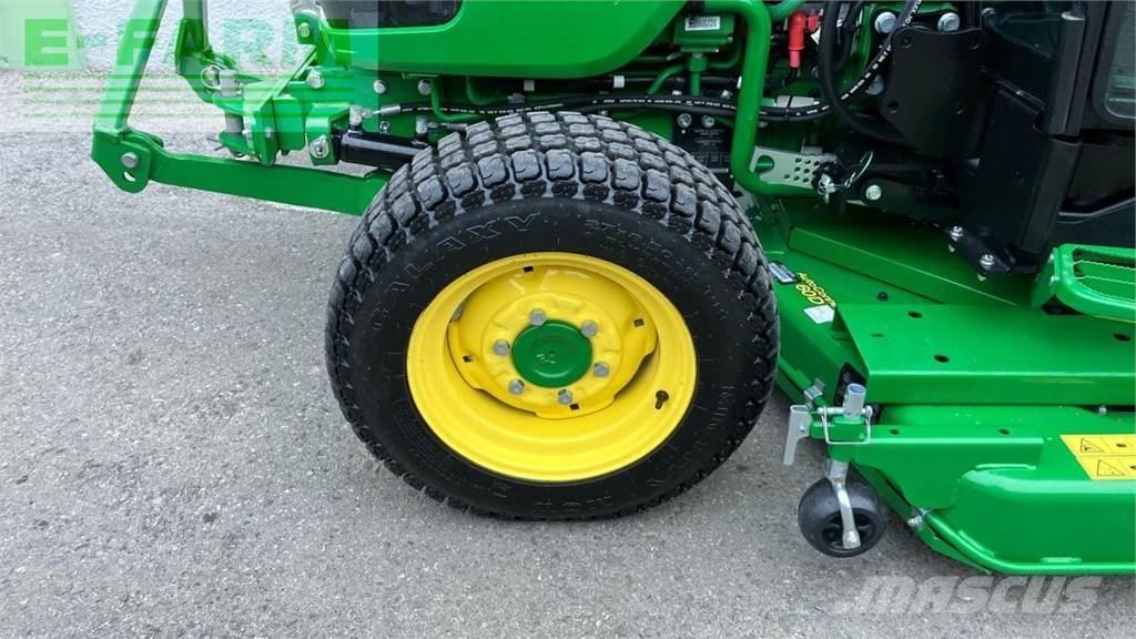 John Deere 3046R Traktori