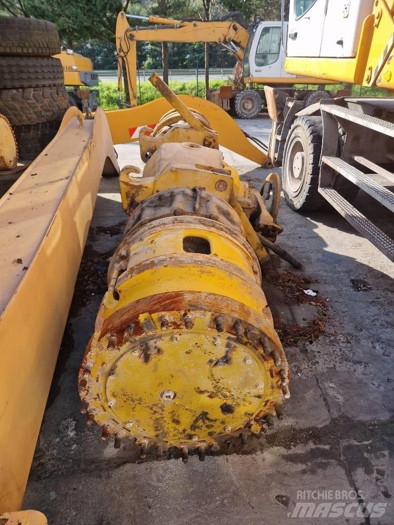 Komatsu KWA 055HD-4 Osovine