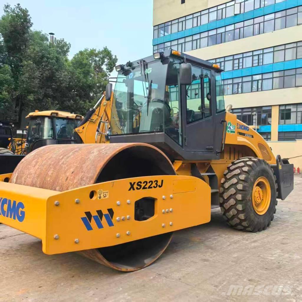 XCMG XS 223 J Valjci sa jednim bubnjem