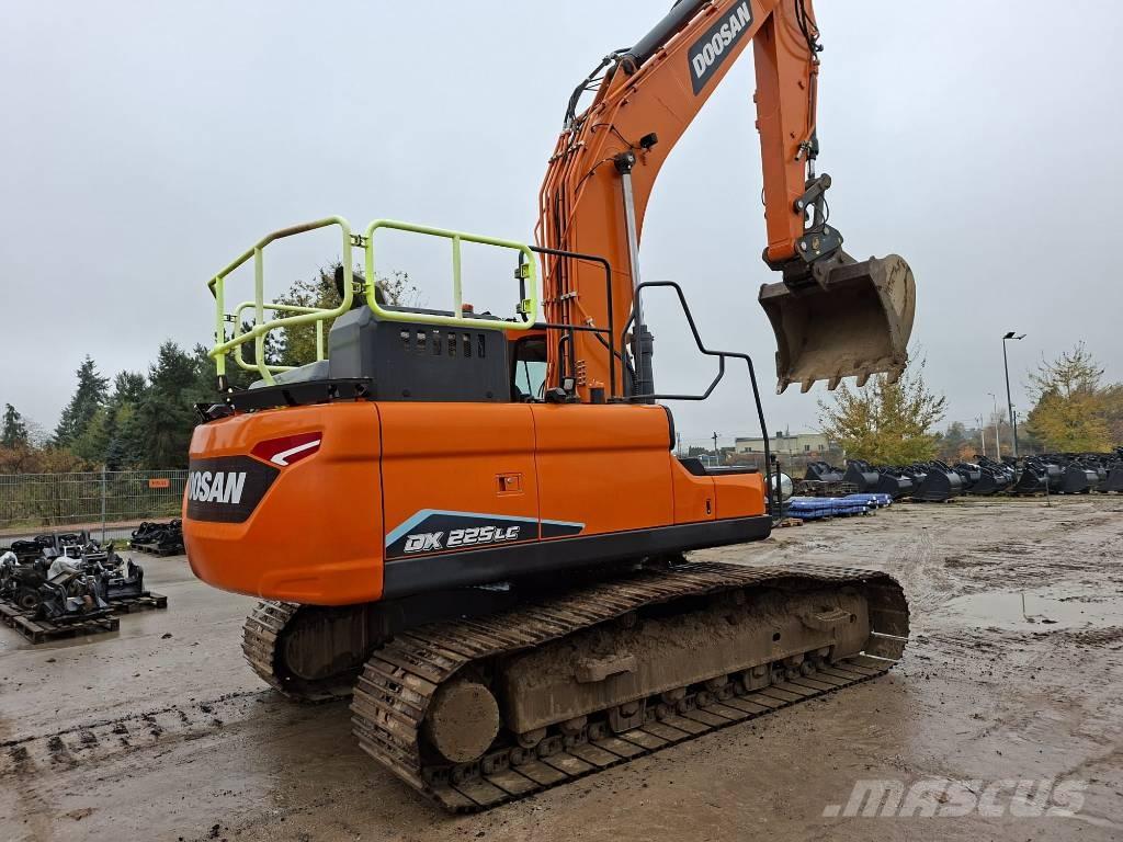 Doosan DX 225 LC Bageri guseničari
