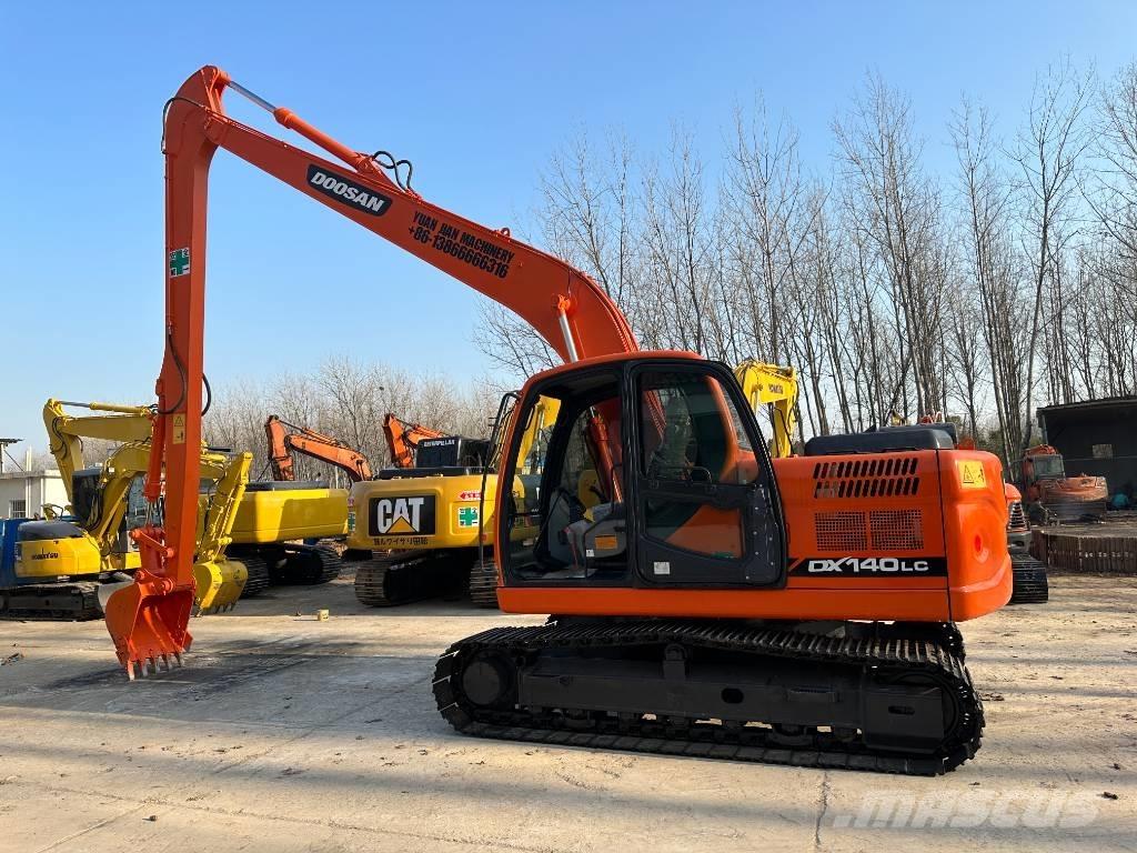 Doosan DX140LC Bageri guseničari