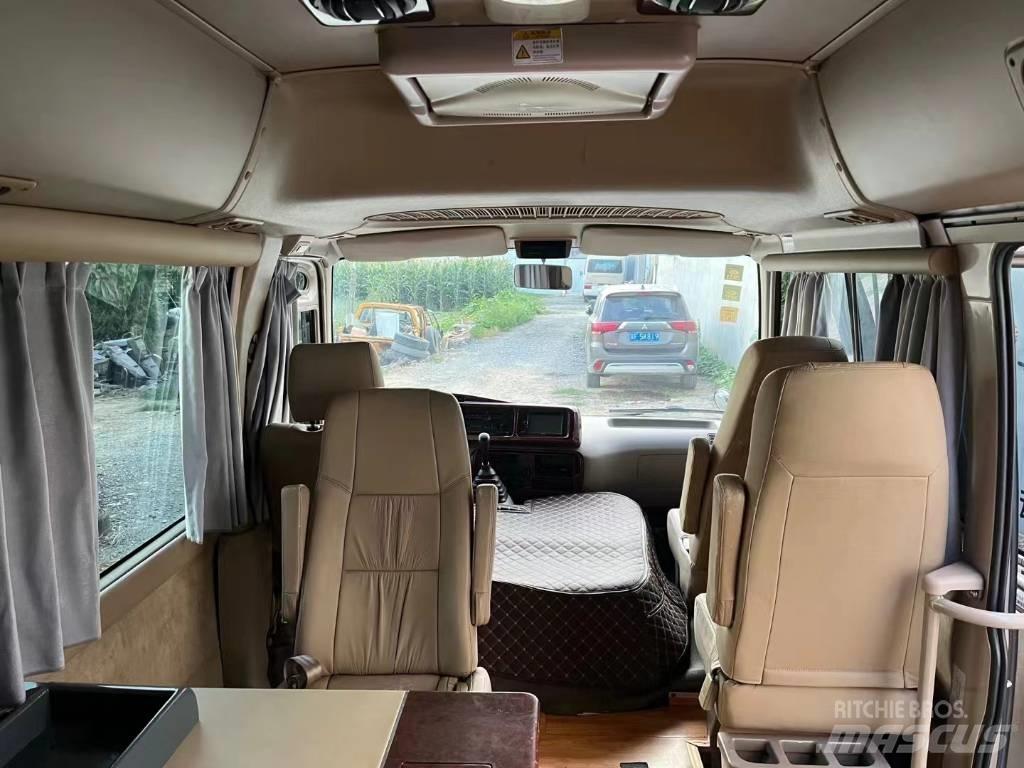 Toyota Coaster Bus Mini autobusi