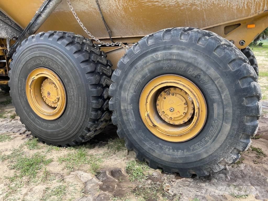 CAT 740 GC Zglobni damperi