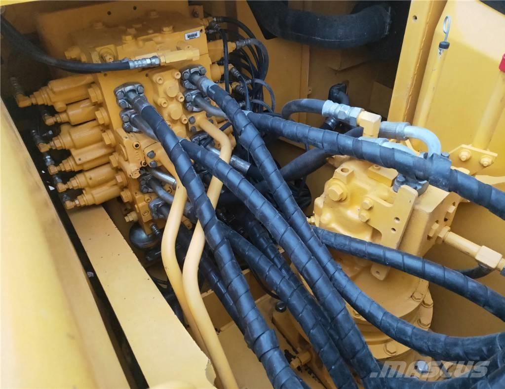Komatsu PC200-7 Bageri guseničari