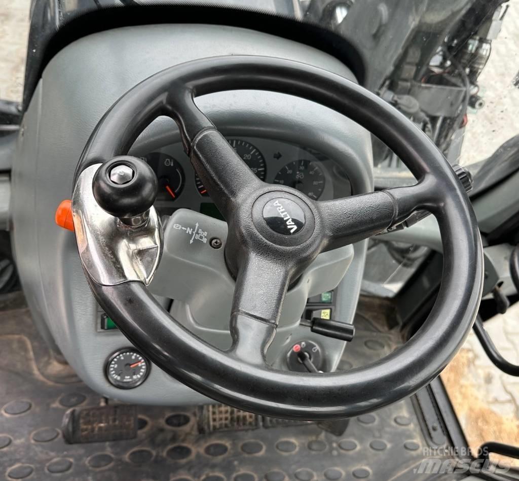 Valtra T 191 Traktori