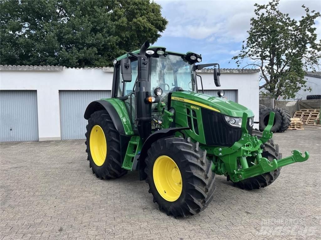 John Deere 6100M Traktori