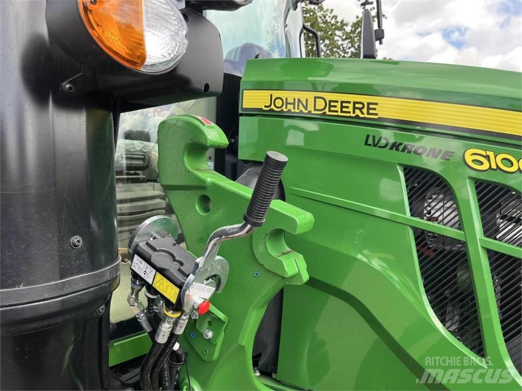 John Deere 6100M Traktori