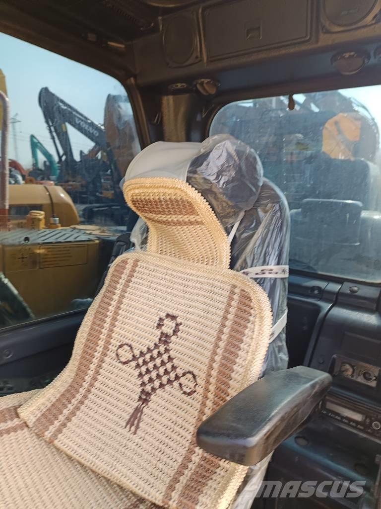 Volvo EC 210 Bageri guseničari