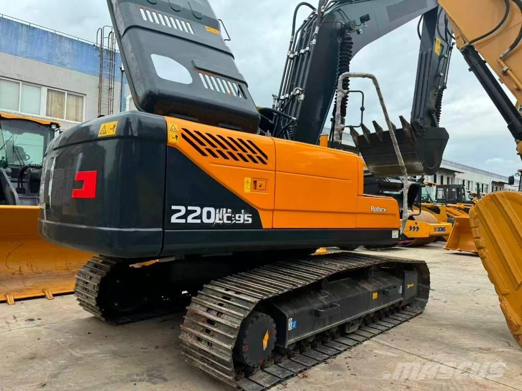 Hyundai R220LC-9S Midi bageri 7t – 12t