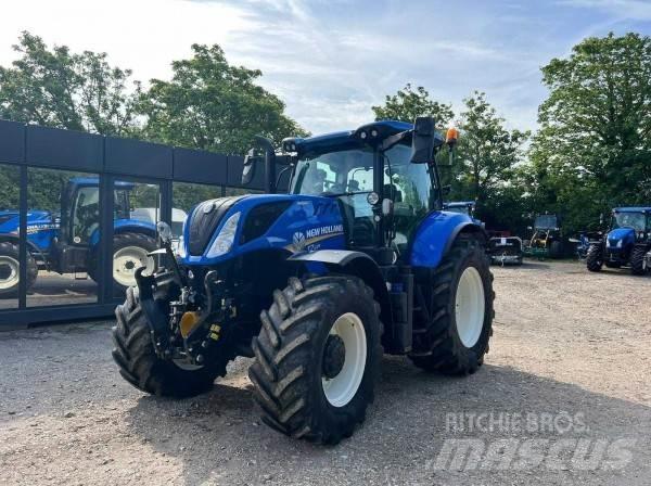 New Holland T7.225 Traktori