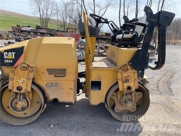 CAT CB24 Valjci sa jednim bubnjem