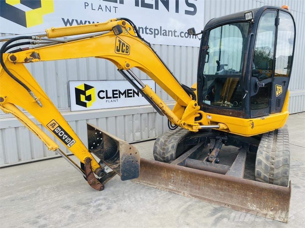 JCB 8045ZTS Midi bageri 7t – 12t