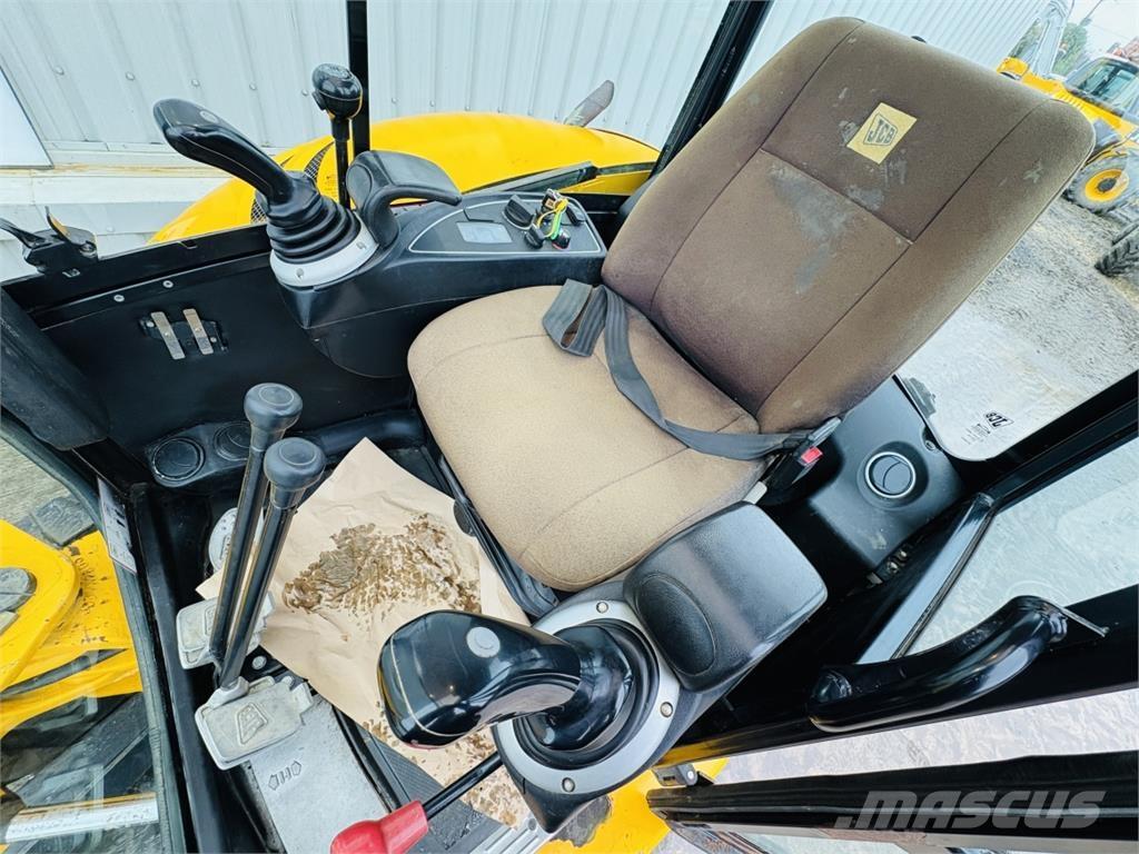 JCB 8065RTS Midi bageri 7t – 12t