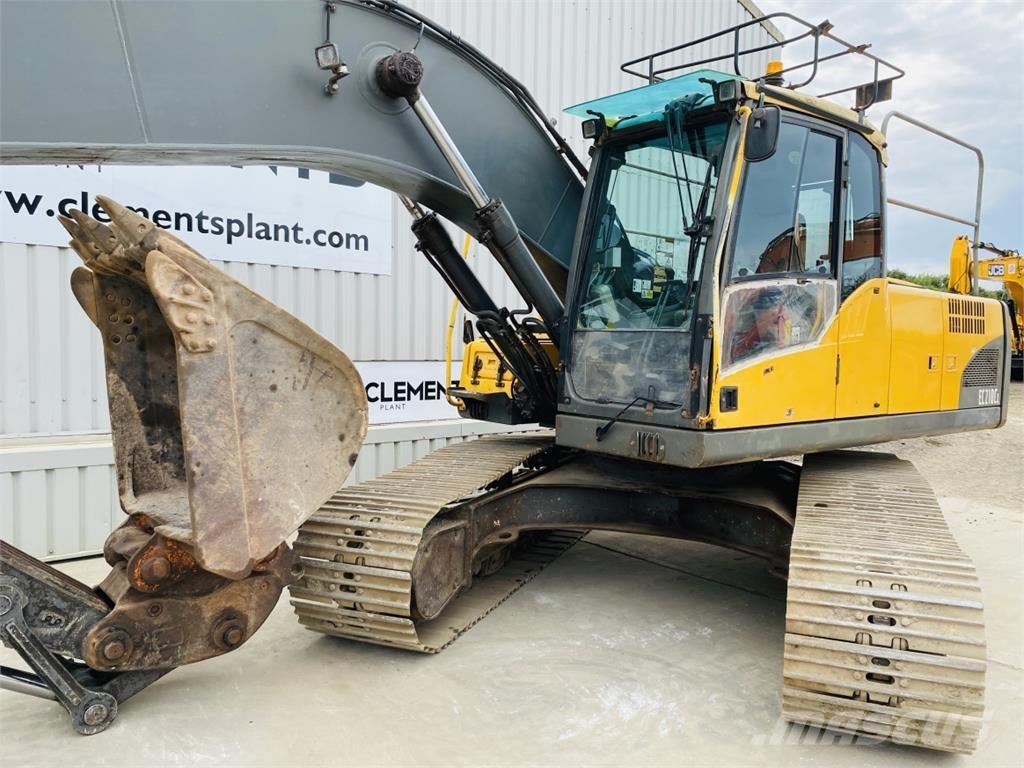 Volvo EC210CL Bageri guseničari