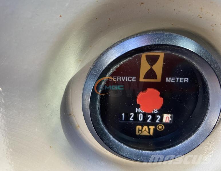 CAT 321C LCR Bageri točkaši