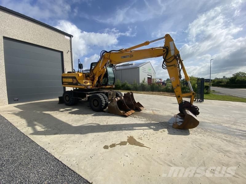 JCB JS145W Bageri točkaši