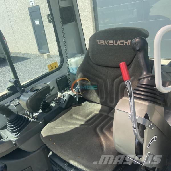 Takeuchi TB225 Bageri točkaši