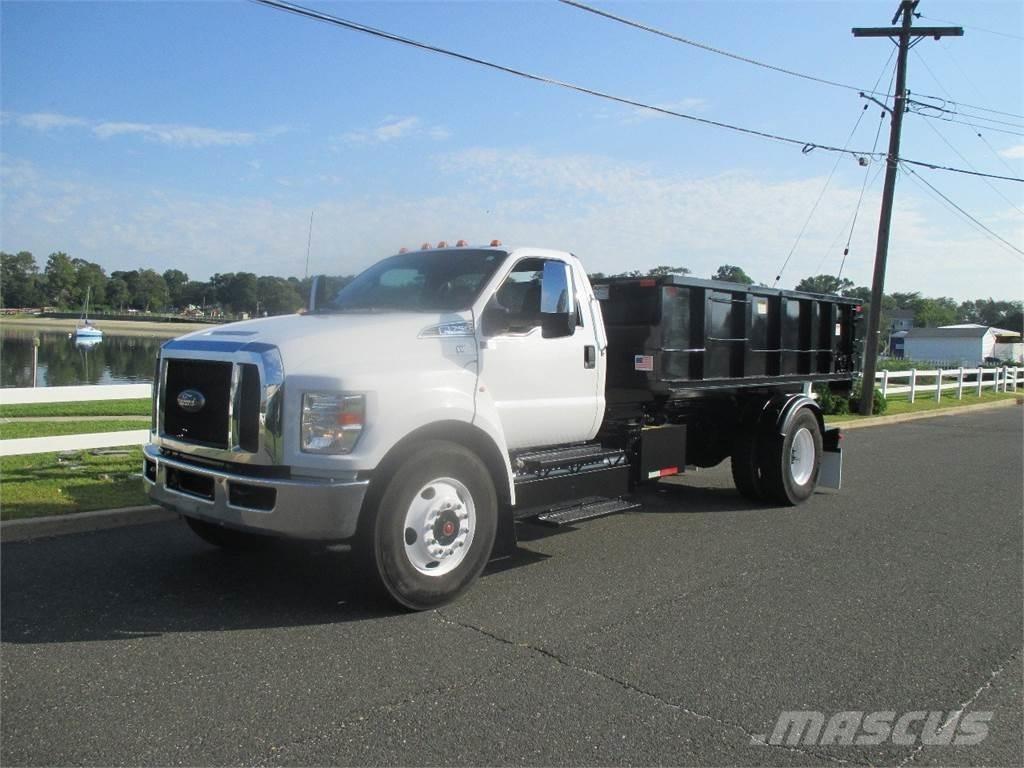 Ford F750 Rol kiper kamioni sa kukom za podizanje tereta