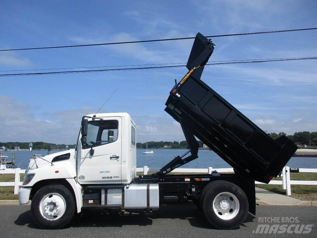 Hino 338 Kiperi kamioni