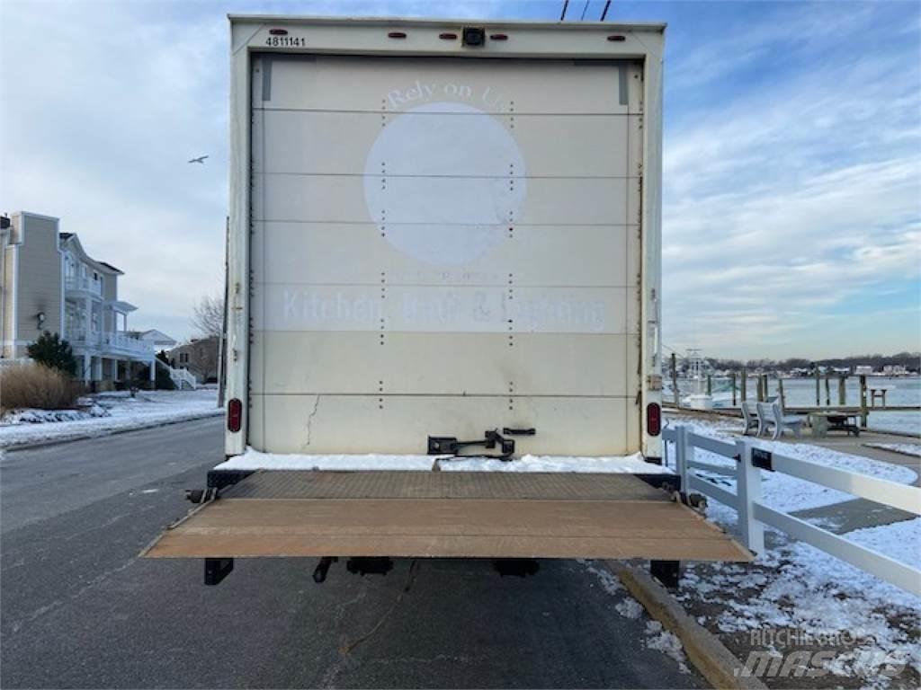 Isuzu FTR Sanduk kamioni