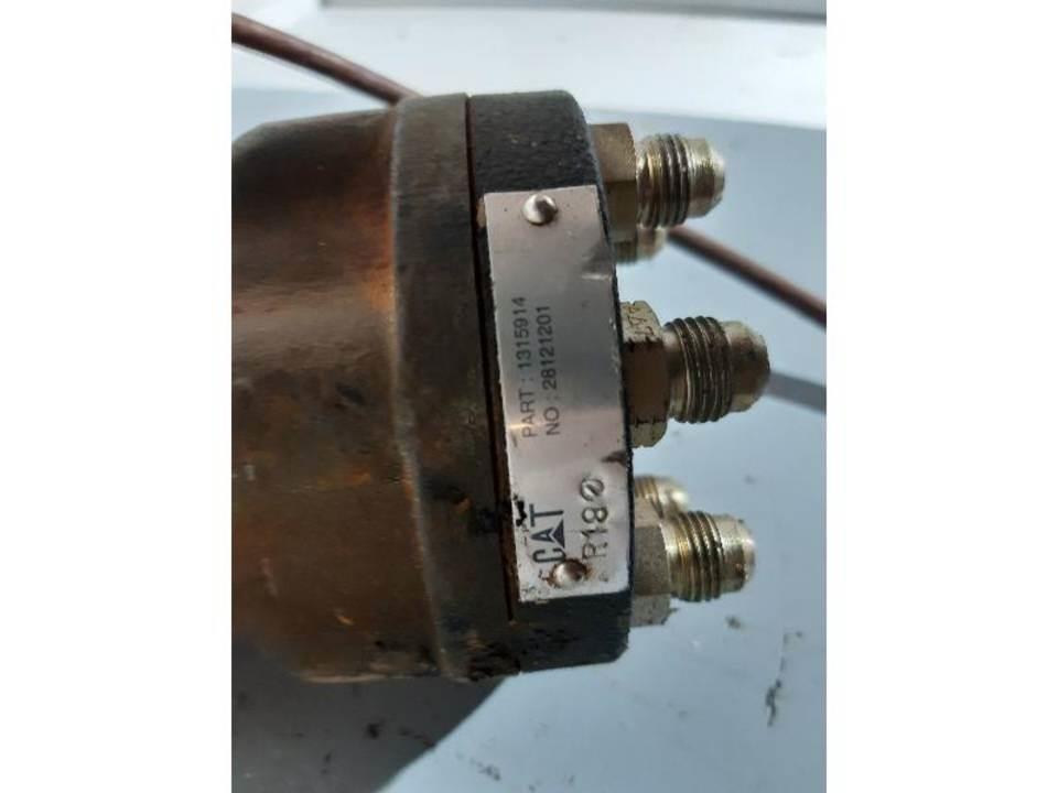 CAT 315B Kabine i unutrašnjost