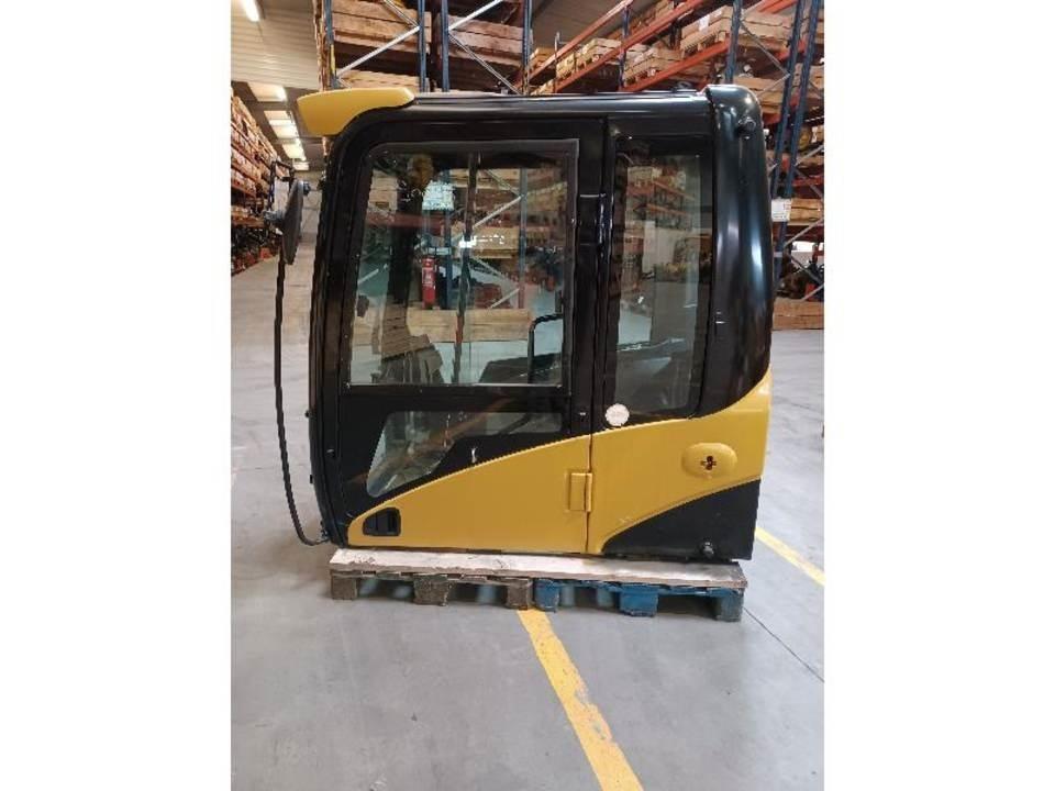 CAT 320DL Kabine i unutrašnjost