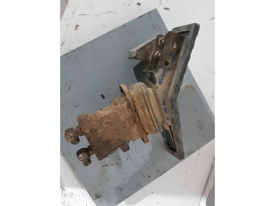 CAT 350 Kabine i unutrašnjost