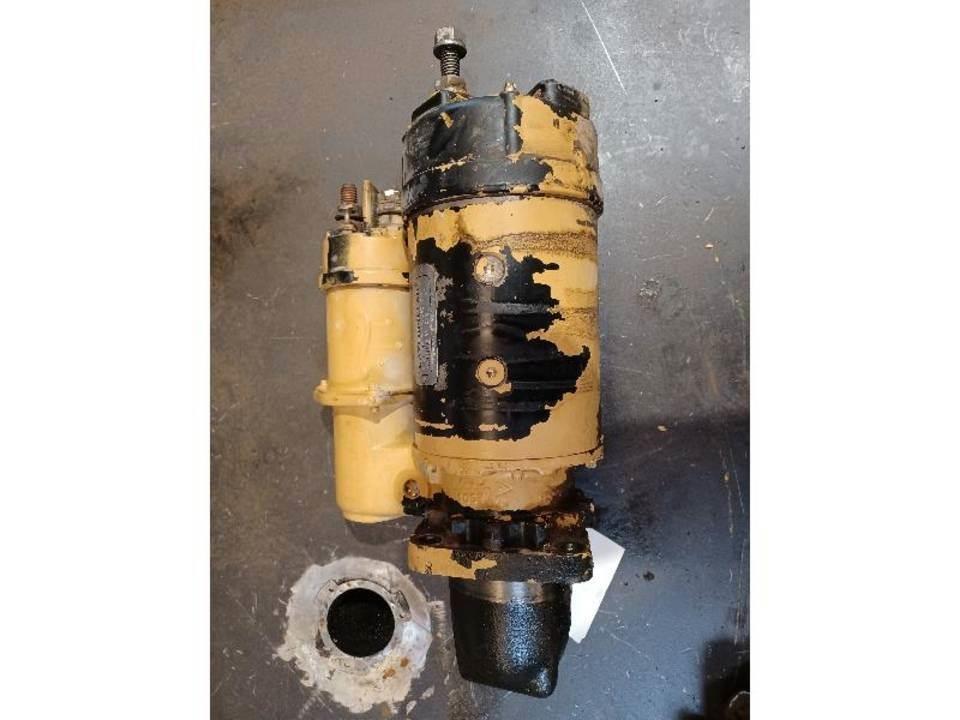 CAT 953C Motori za građevinarstvo