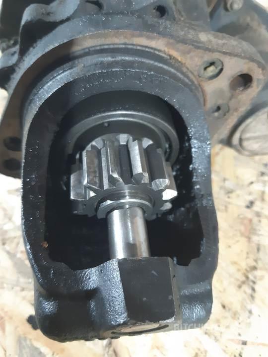 CAT 963B Motori za građevinarstvo