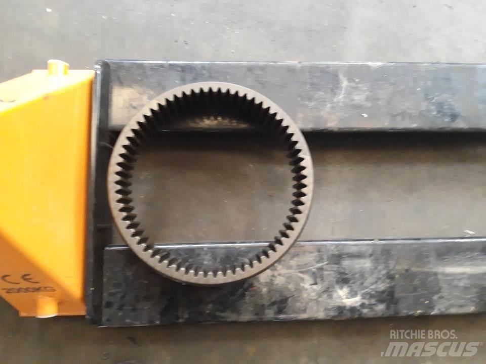 CAT 966C Transmisija