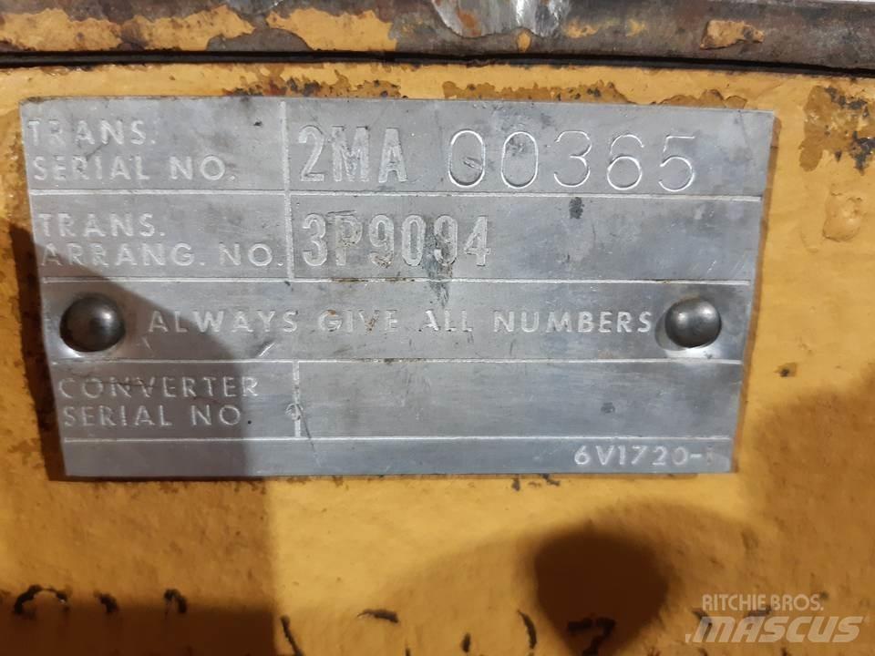 CAT 988B Transmisija