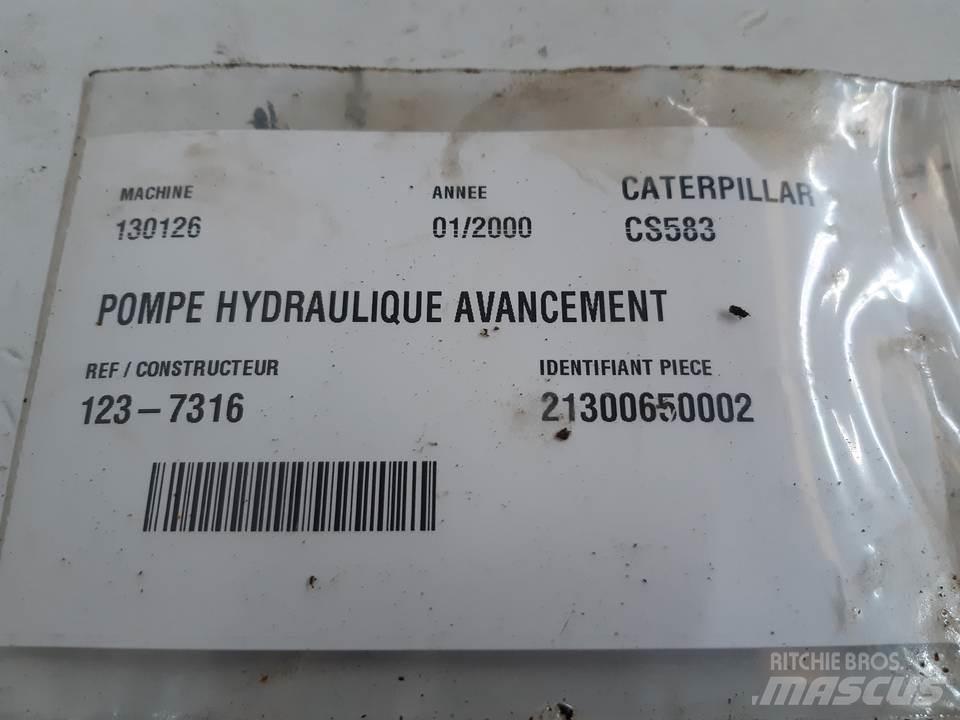 CAT CS583 Hidraulika