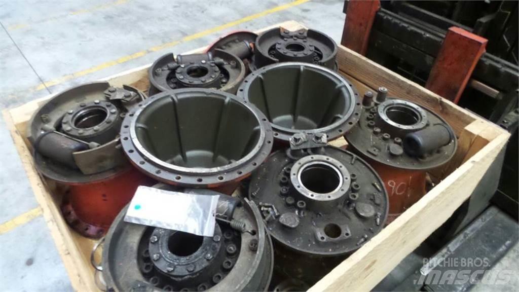 O&K F106A Transmisija