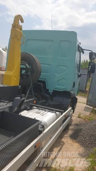DAF LF180 FA Rol kiper kamioni sa kukom za podizanje tereta