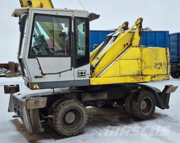 Fuchs MHL 331 Bageri za prenos primarnih/sekundarnih sirovina