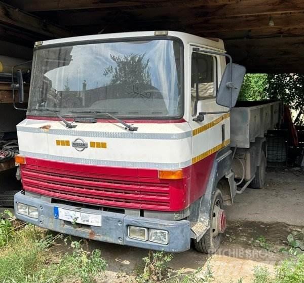 Nissan L351 Rol kiper kamioni sa kukom za podizanje tereta