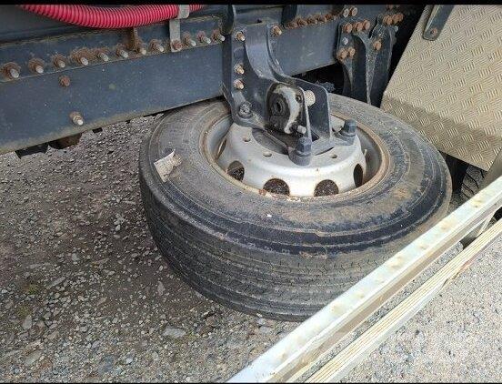 Scania P280 XT Rol kiper kamioni sa kukom za podizanje tereta