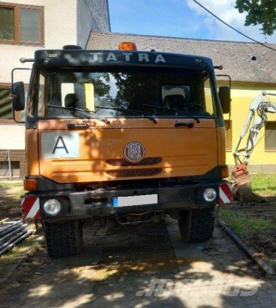 Tatra 815 Rol kiper kamioni sa kukom za podizanje tereta