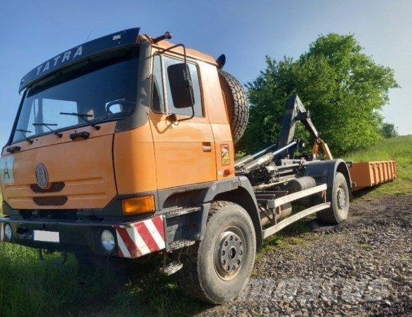 Tatra 815 Rol kiper kamioni sa kukom za podizanje tereta