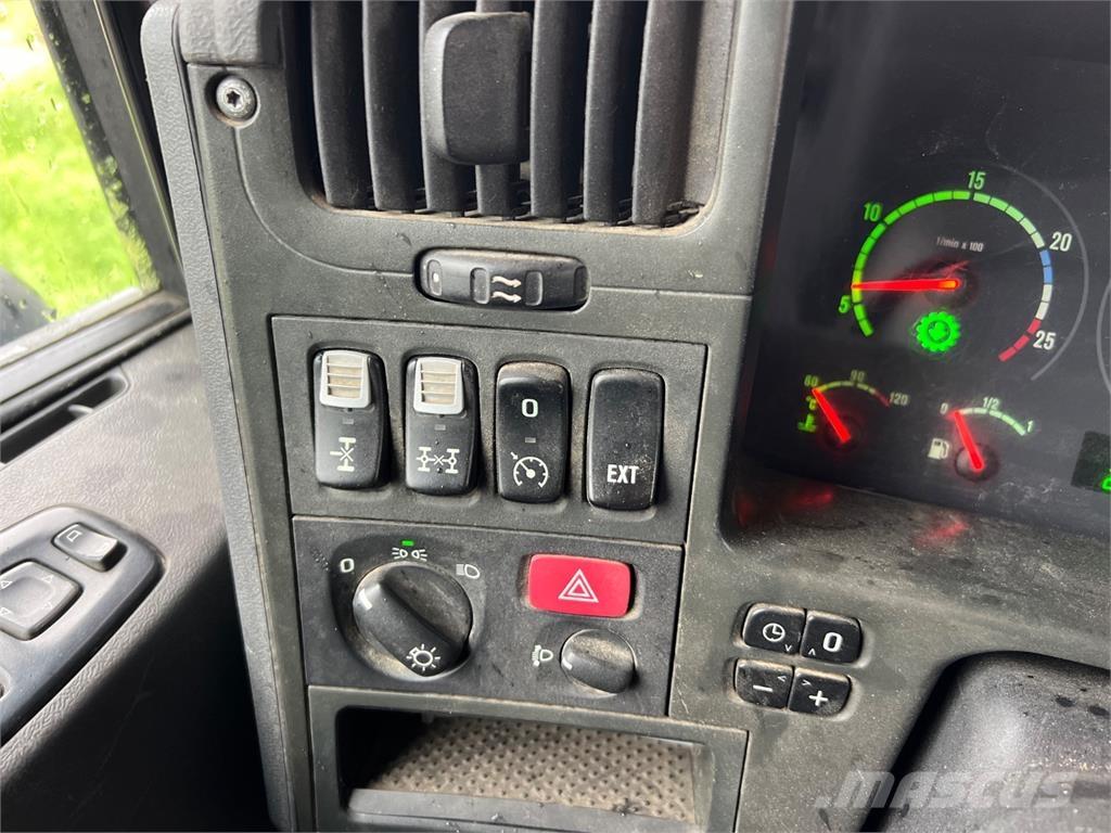 Scania P 380 8X4 Kamioni-šasije