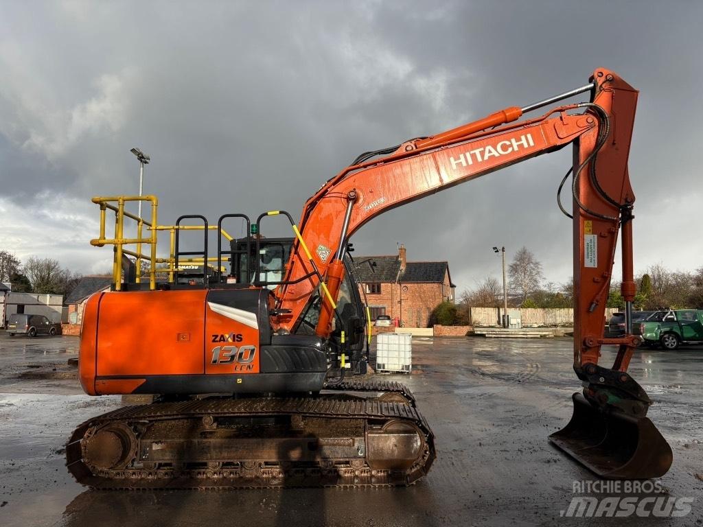 Hitachi ZX130-7 Bageri guseničari