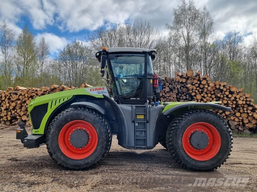 CLAAS XERION 4000VC Traktori