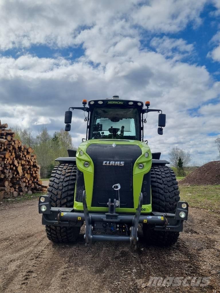 CLAAS XERION 4000VC Traktori