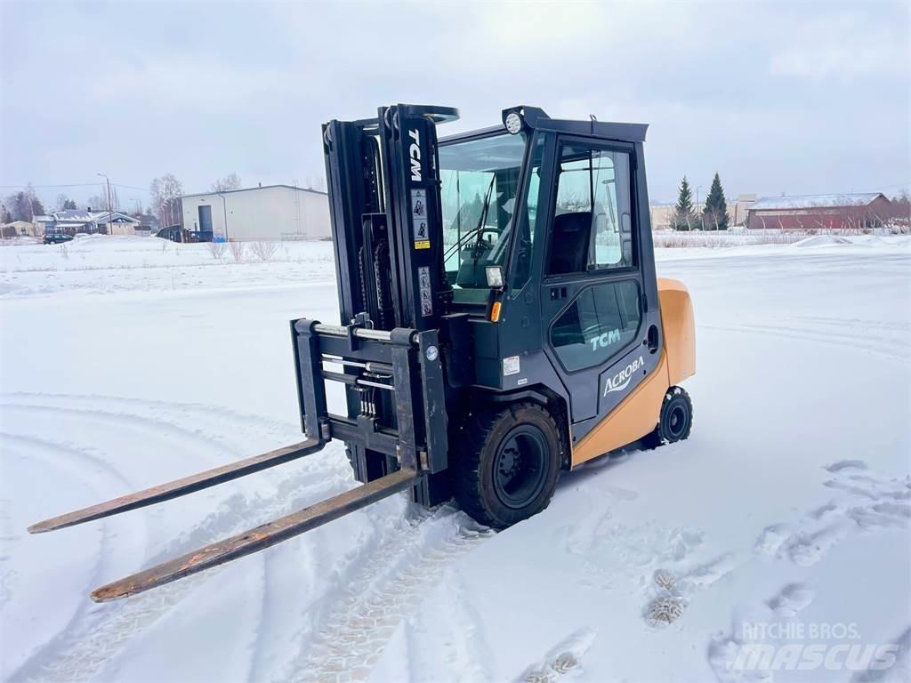 TCM FA 30D ACROBA Dizelski viljuškari