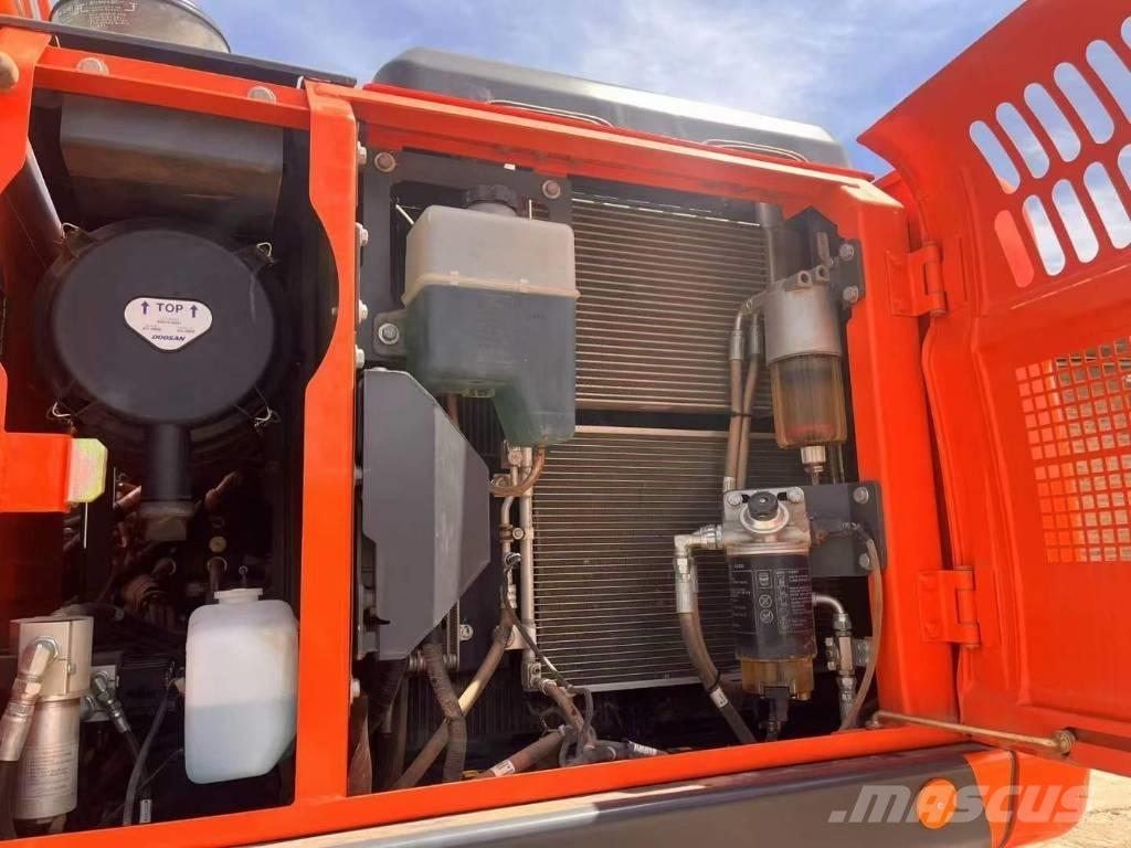 Doosan DX150W-9C Bageri točkaši