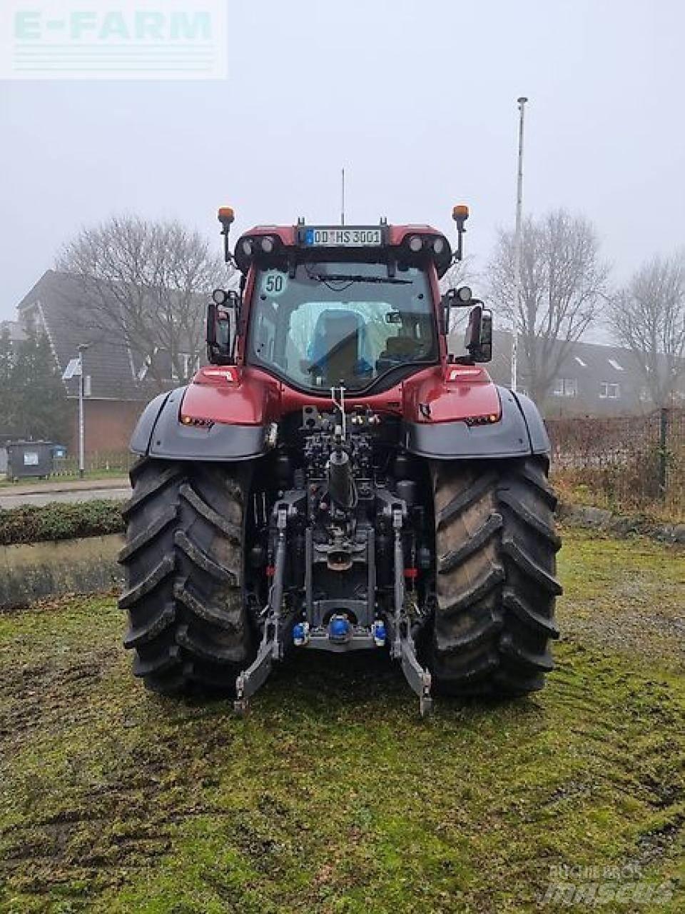 Valtra q 265 Traktori