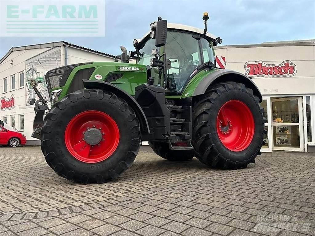 Fendt 828vario s4 Traktori